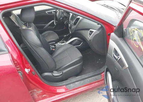 2016 Hyundai Veloster из США, поврежденный, VIN KMHTC6AD0GU304338